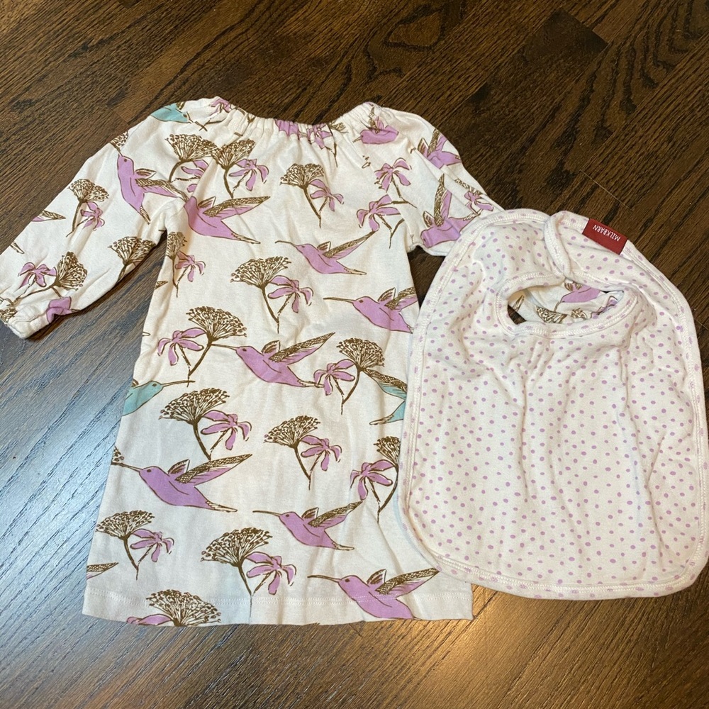 MILKBARN Baby gown and bib